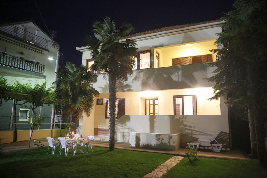 Apartments Vedrana Задар Екстер'єр фото