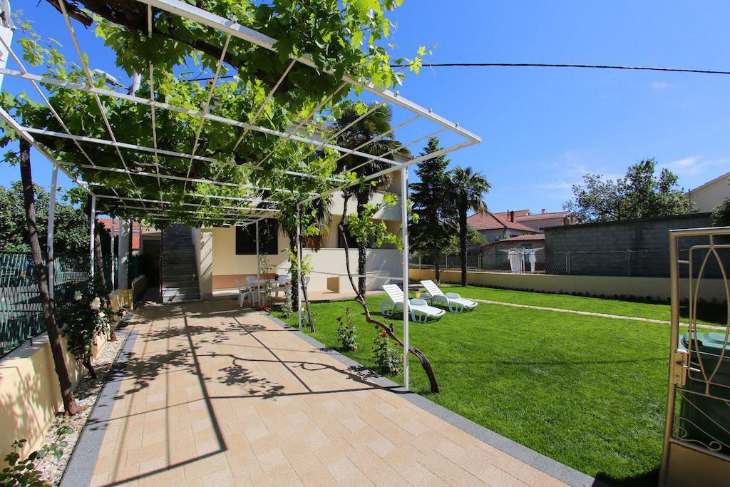 Apartments Vedrana Задар Екстер'єр фото